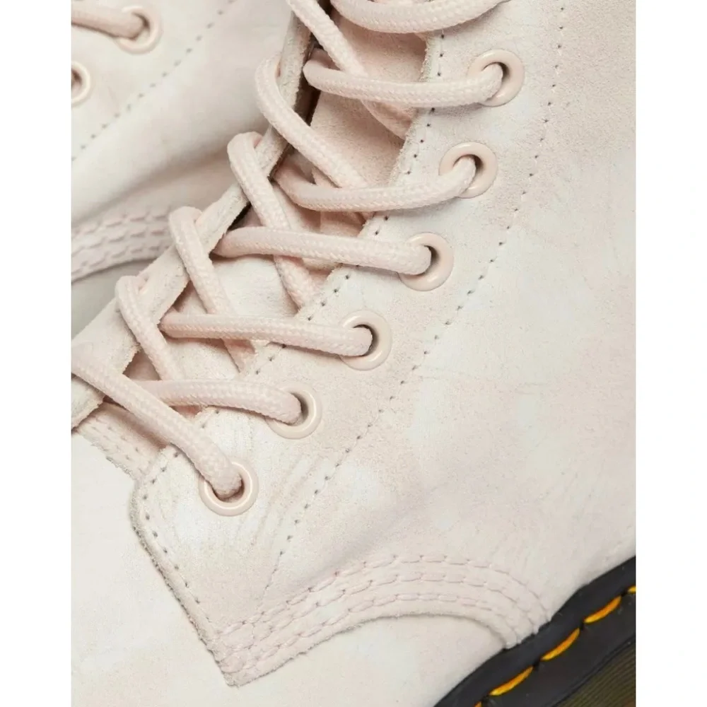 NEW Dr. Martens 1460 Pascal Women’s 8-Eye Lace Boots Tie Dye Suede Pink/White 7 - Picture 12 of 13
